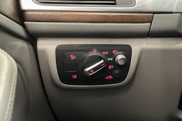 musta Audi A6 2012 kuva 29.