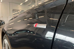 musta Audi A6 2012 kuva 35.