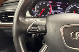 valkoinen Audi A6 2012 kuva 12.