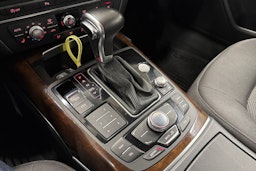 valkoinen Audi A6 2012 kuva 18.