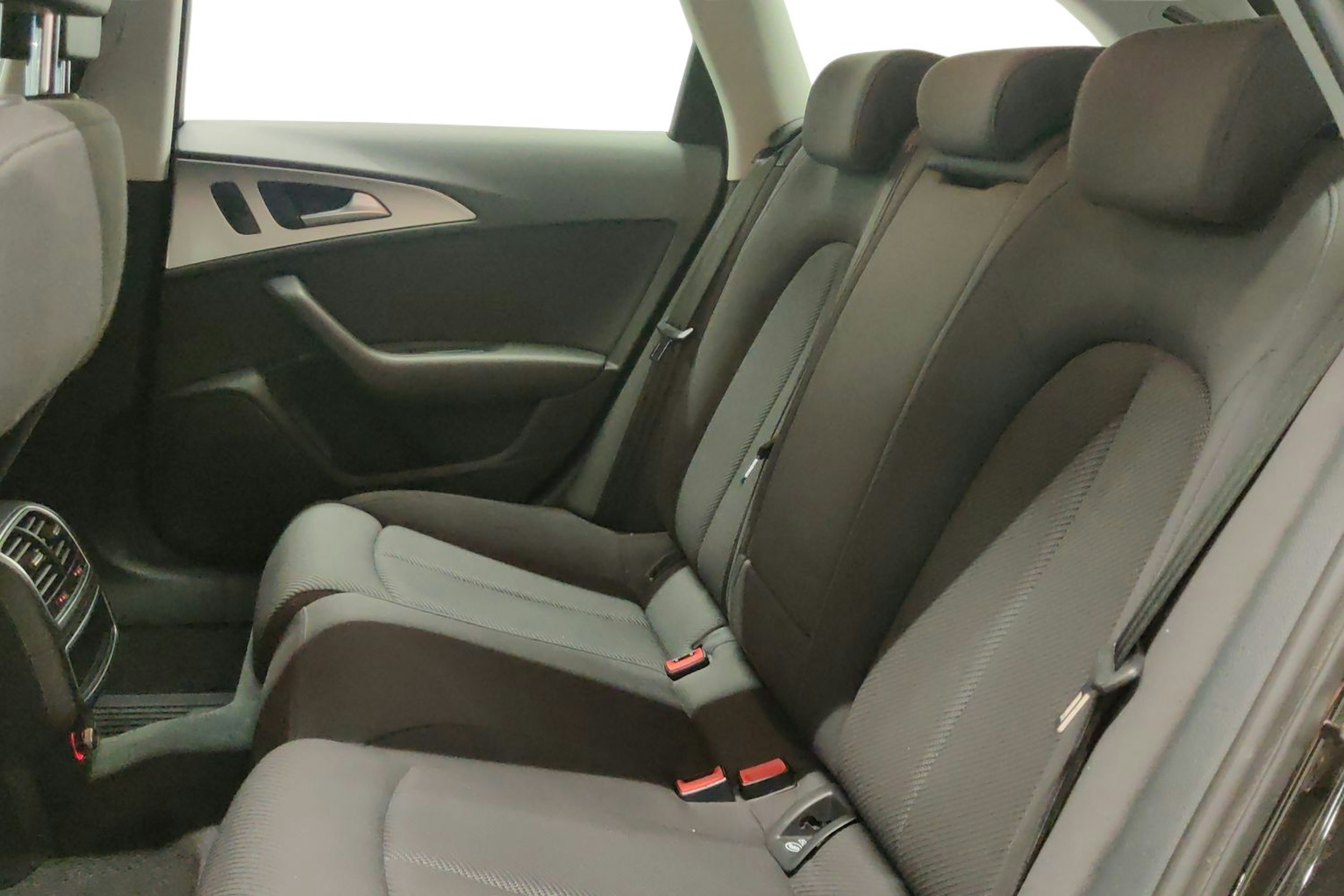 musta Audi A6 2012 kuva 10.