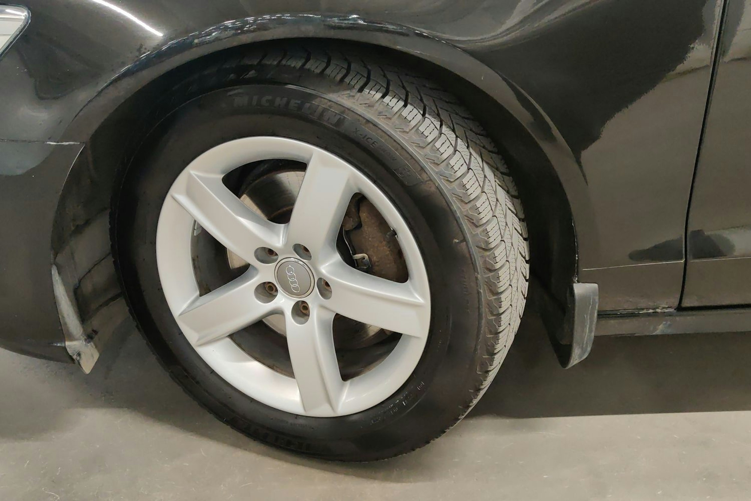 musta Audi A6 2012 kuva 13.