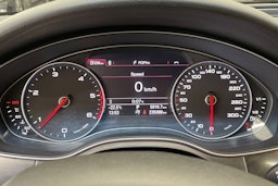 musta Audi A6 2012 kuva 16.
