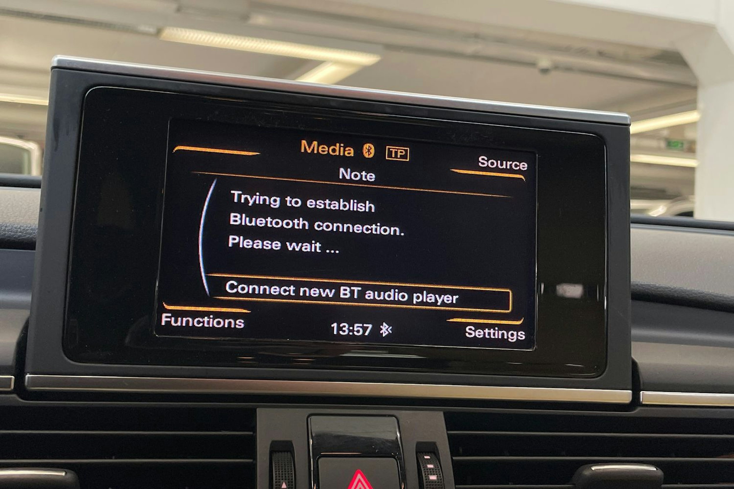 musta Audi A6 2012 kuva 24.