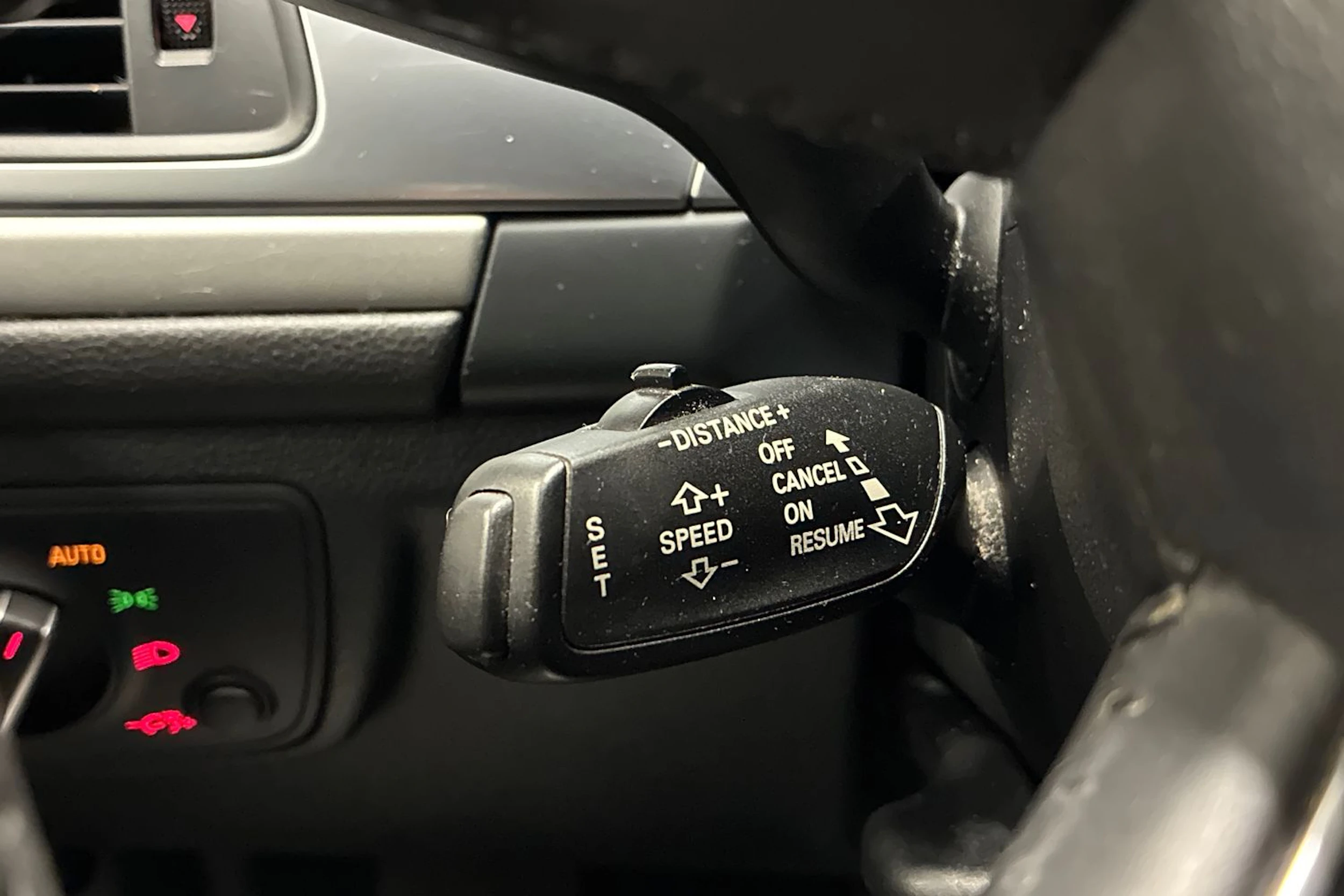 valkoinen Audi A6 2012 kuva 15.