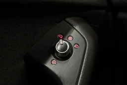 valkoinen Audi A6 2012 kuva 17.