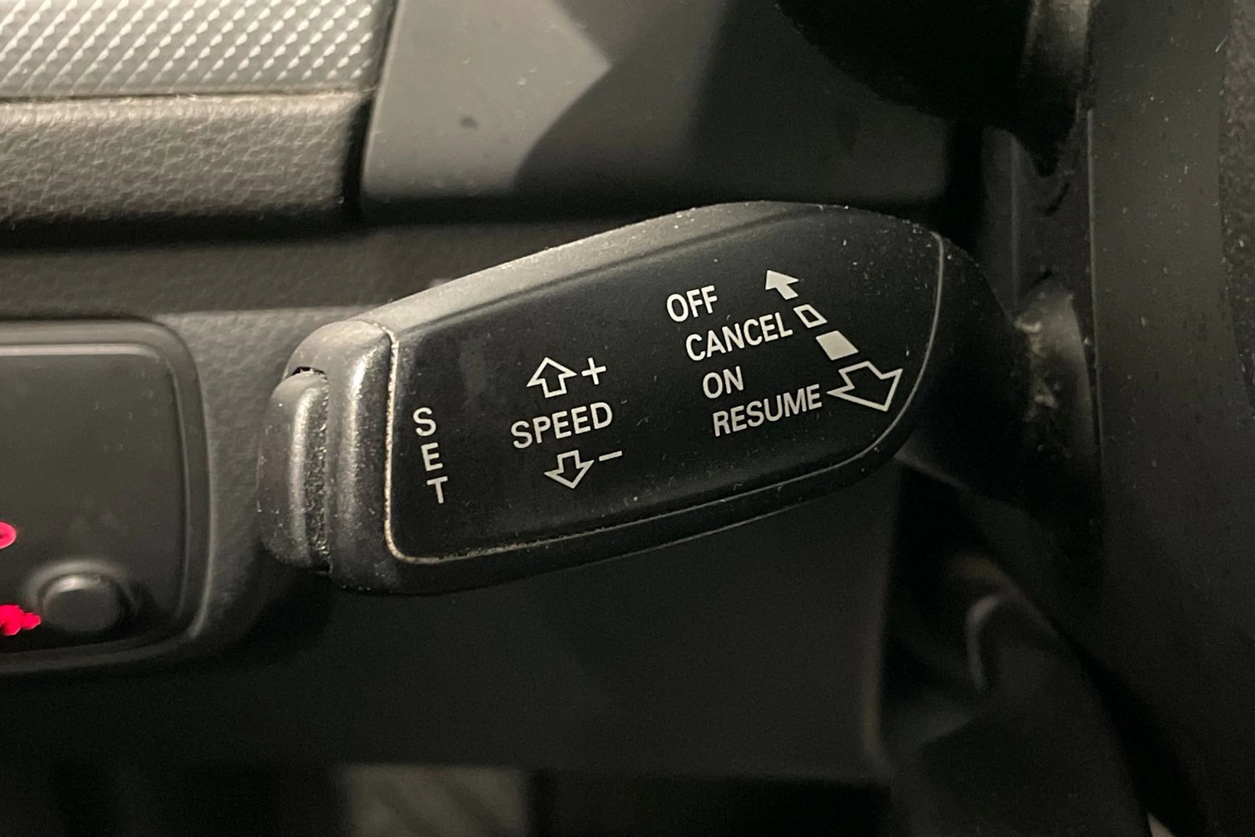 Punainen Audi A6 2012 kuva 17.