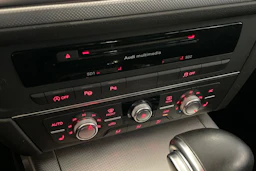Punainen Audi A6 2012 kuva 19.