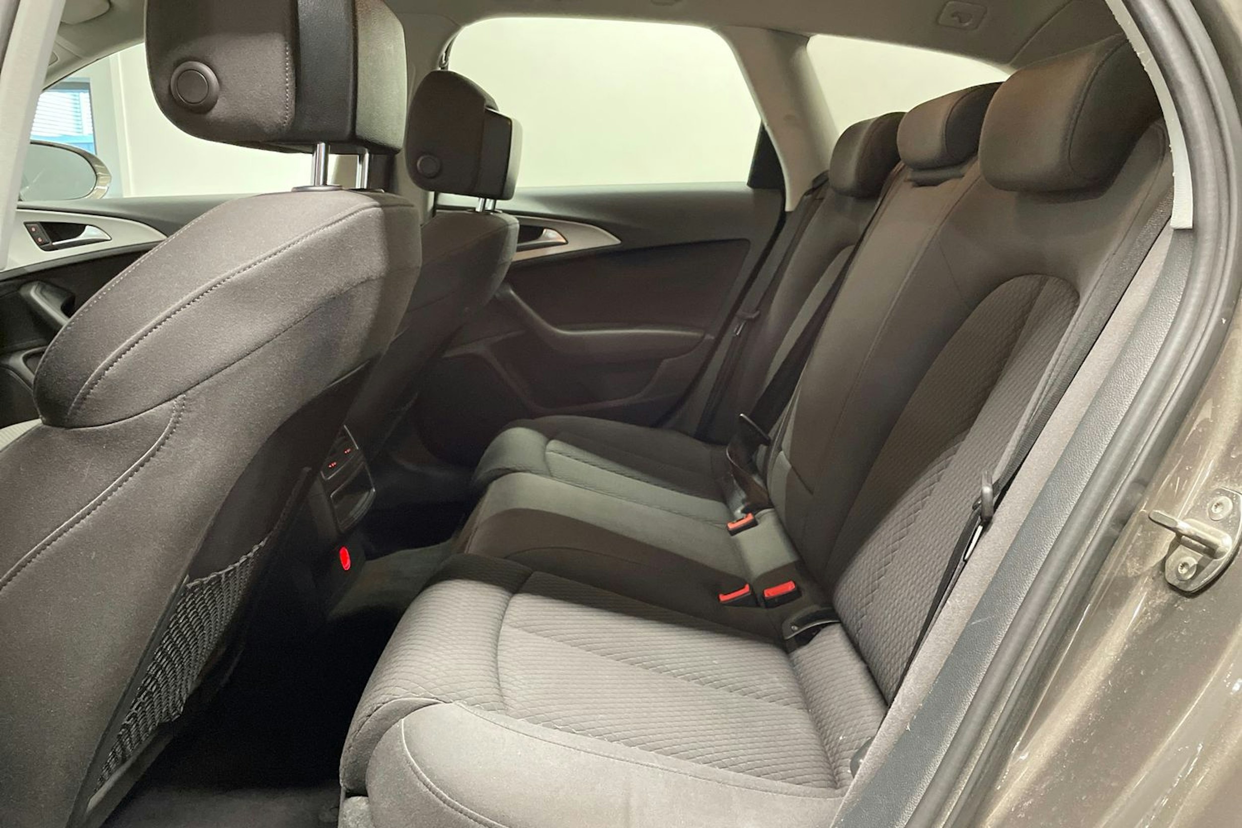 harmaa Audi A6 2012 kuva 10.