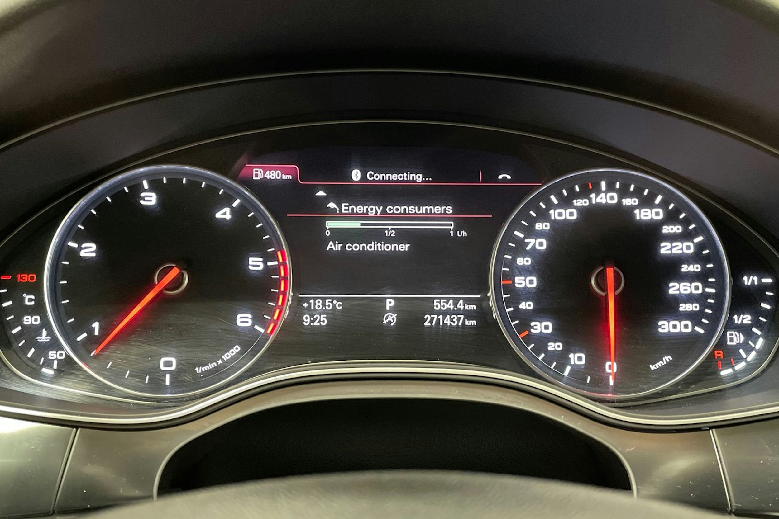 harmaa Audi A6 2012 kuva 15.