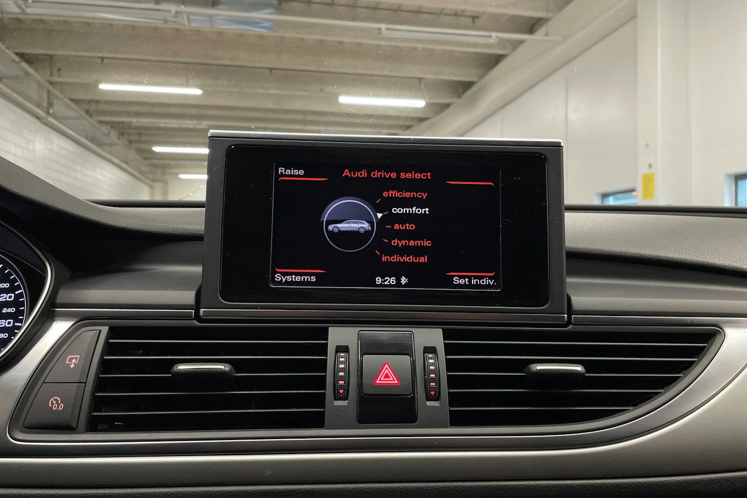 harmaa Audi A6 2012 kuva 17.