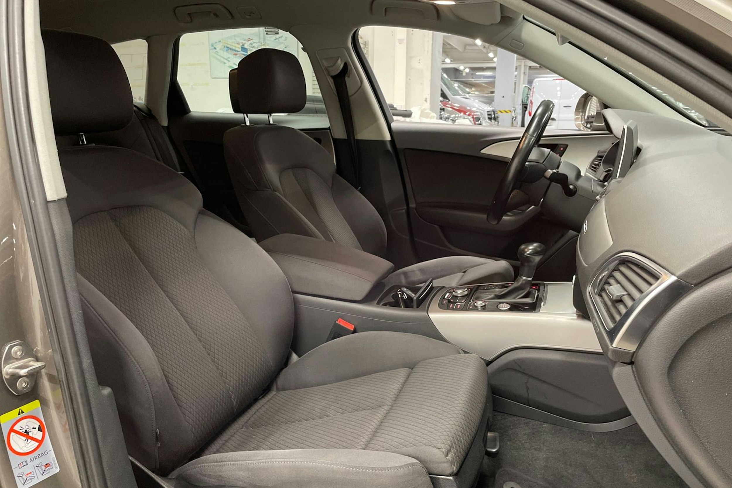 harmaa Audi A6 2012 kuva 27.