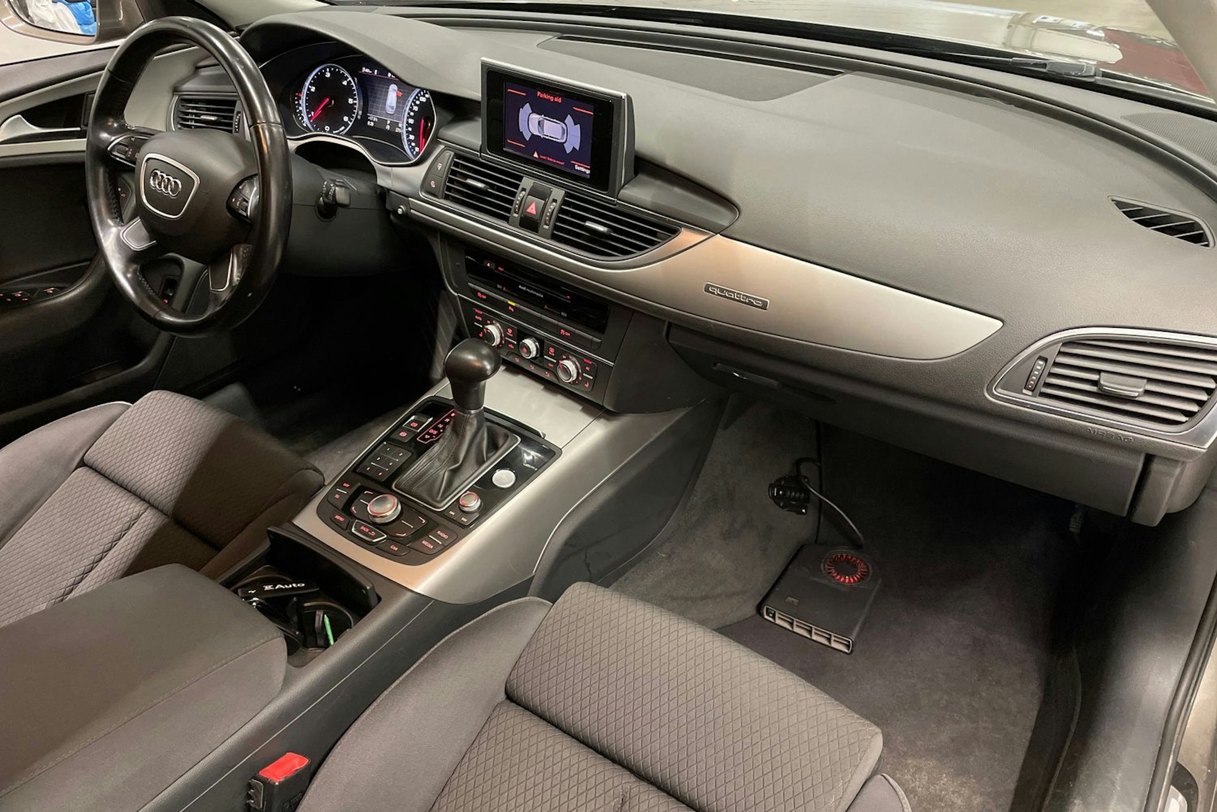 harmaa Audi A6 2012 kuva 28.