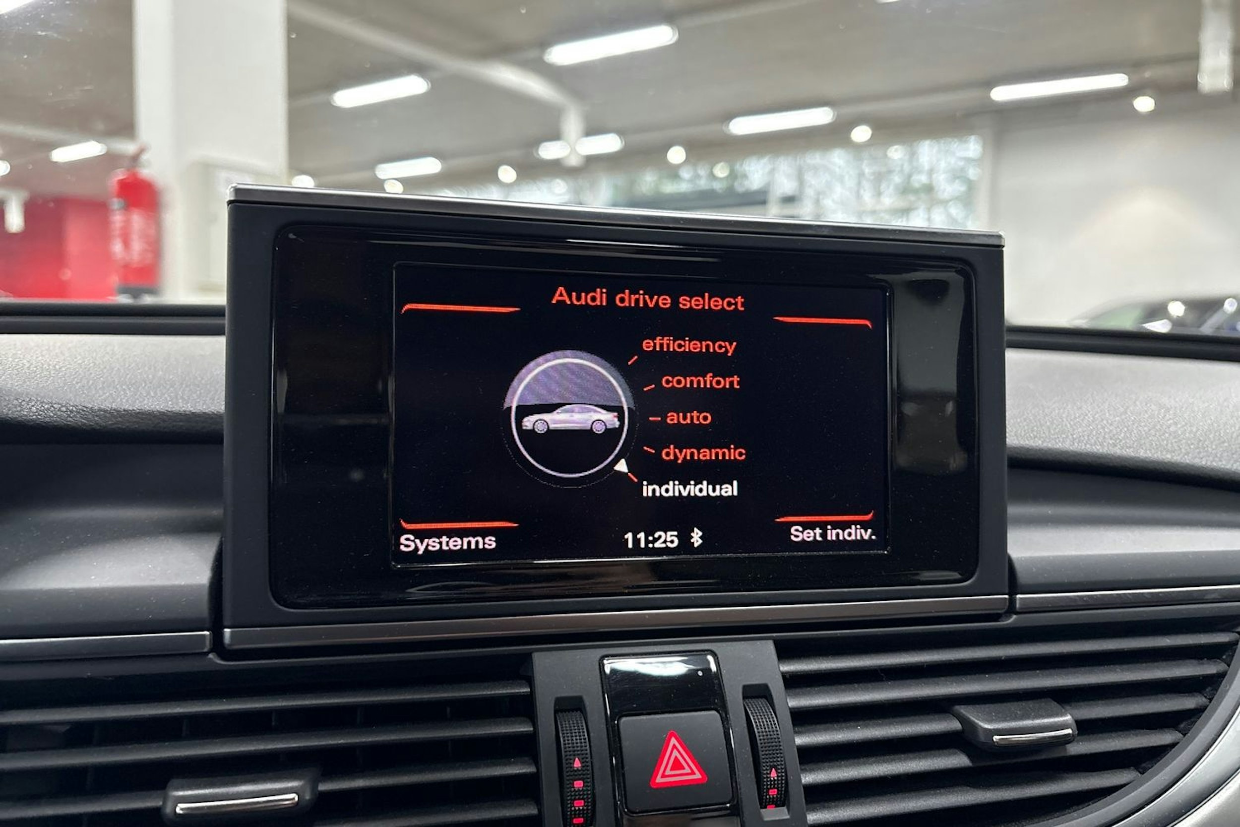 Harmaa Audi A6 2012 kuva 18.