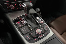 Harmaa Audi A6 2012 kuva 23.