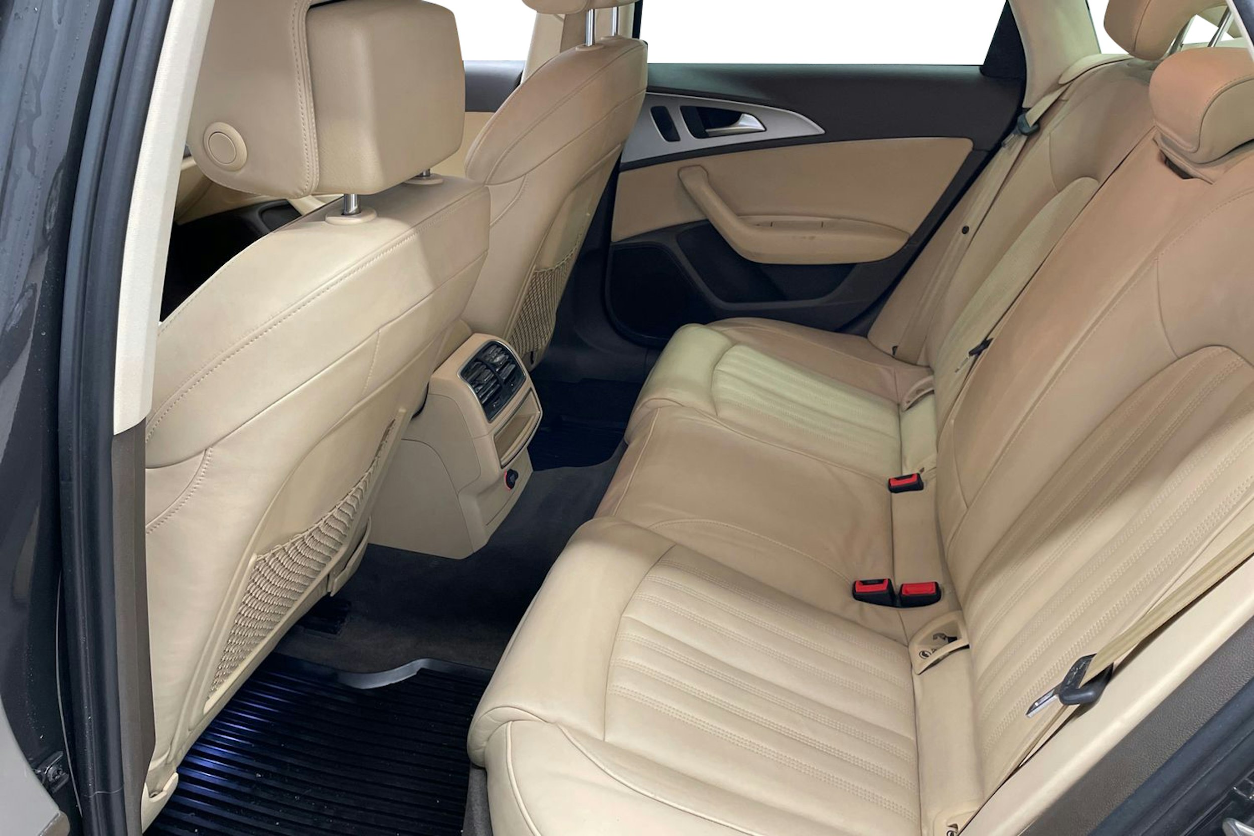 Harmaa Audi A6 2012 kuva 10.