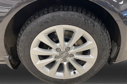 Harmaa Audi A6 2012 kuva 11.