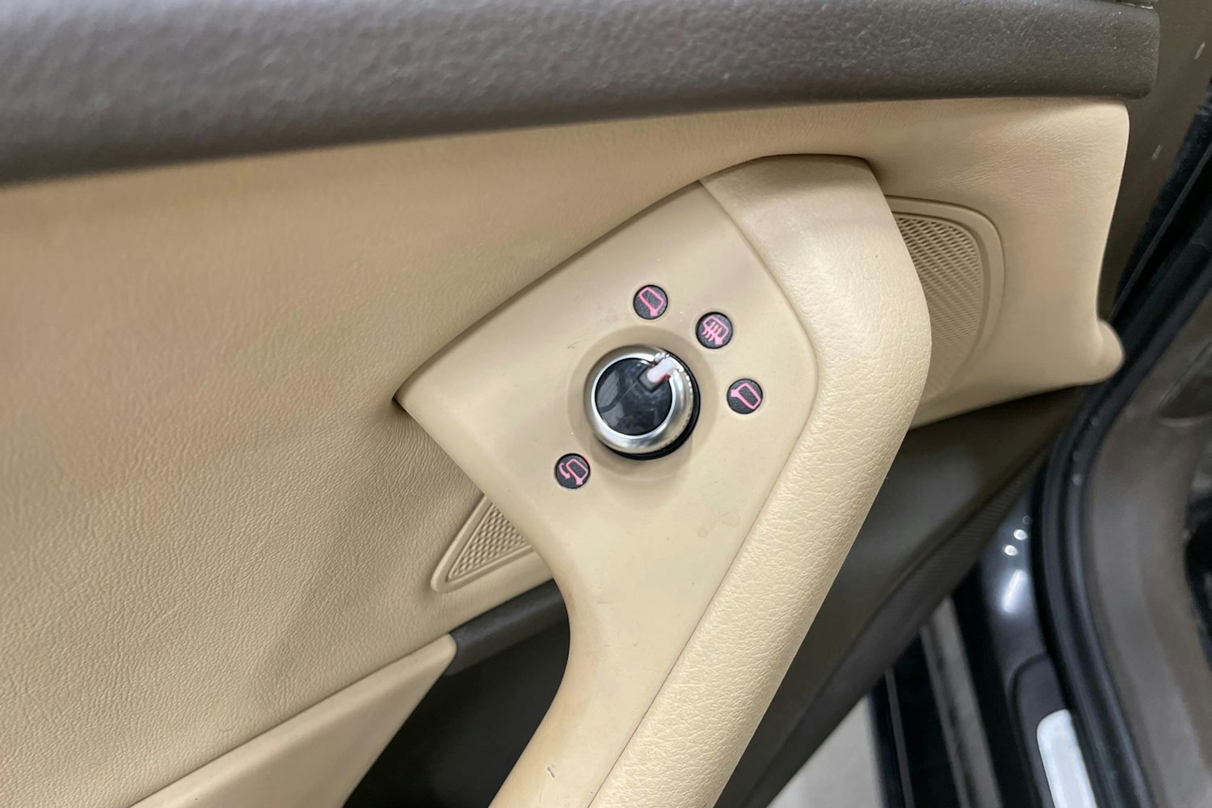 Harmaa Audi A6 2012 kuva 15.