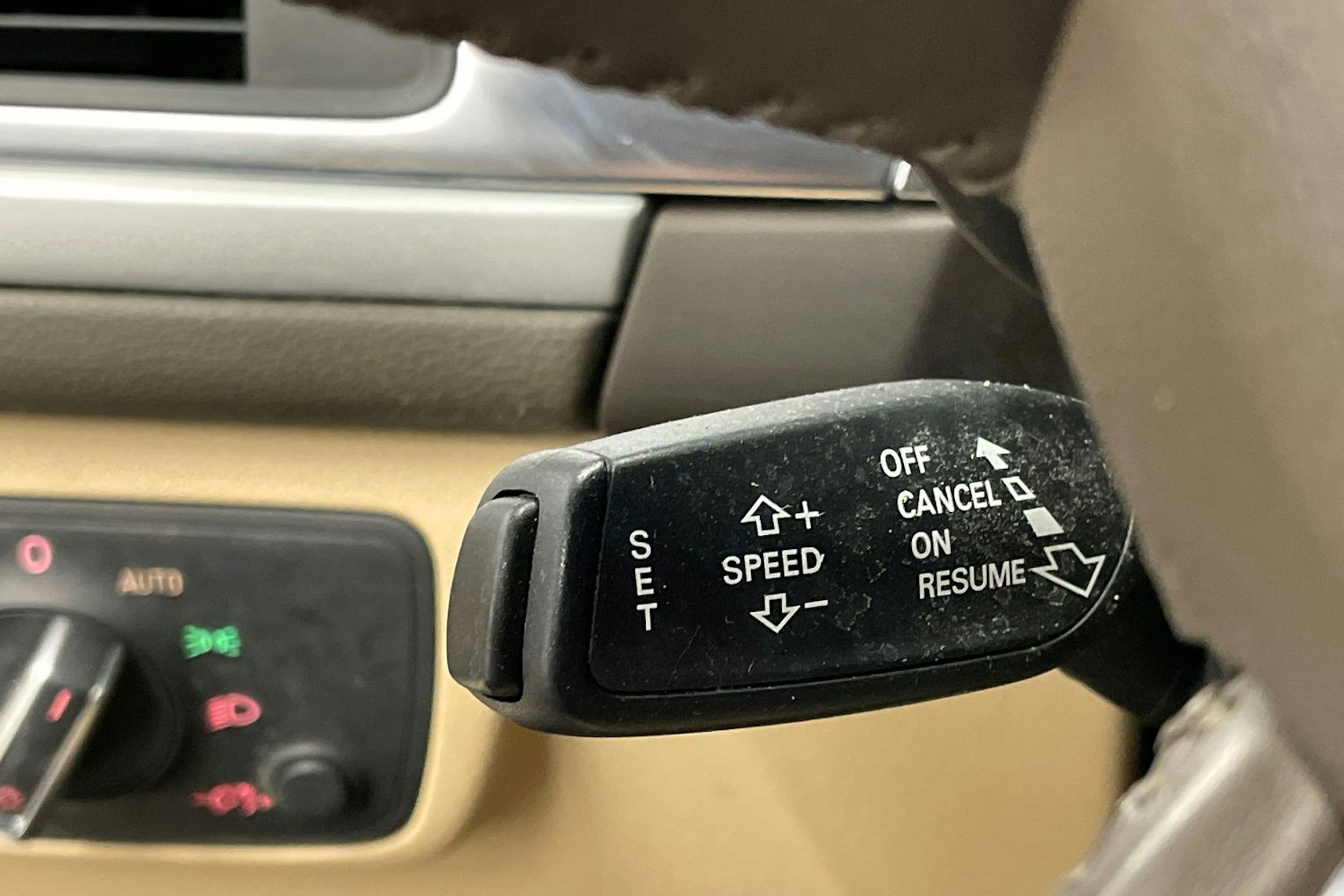 Harmaa Audi A6 2012 kuva 17.