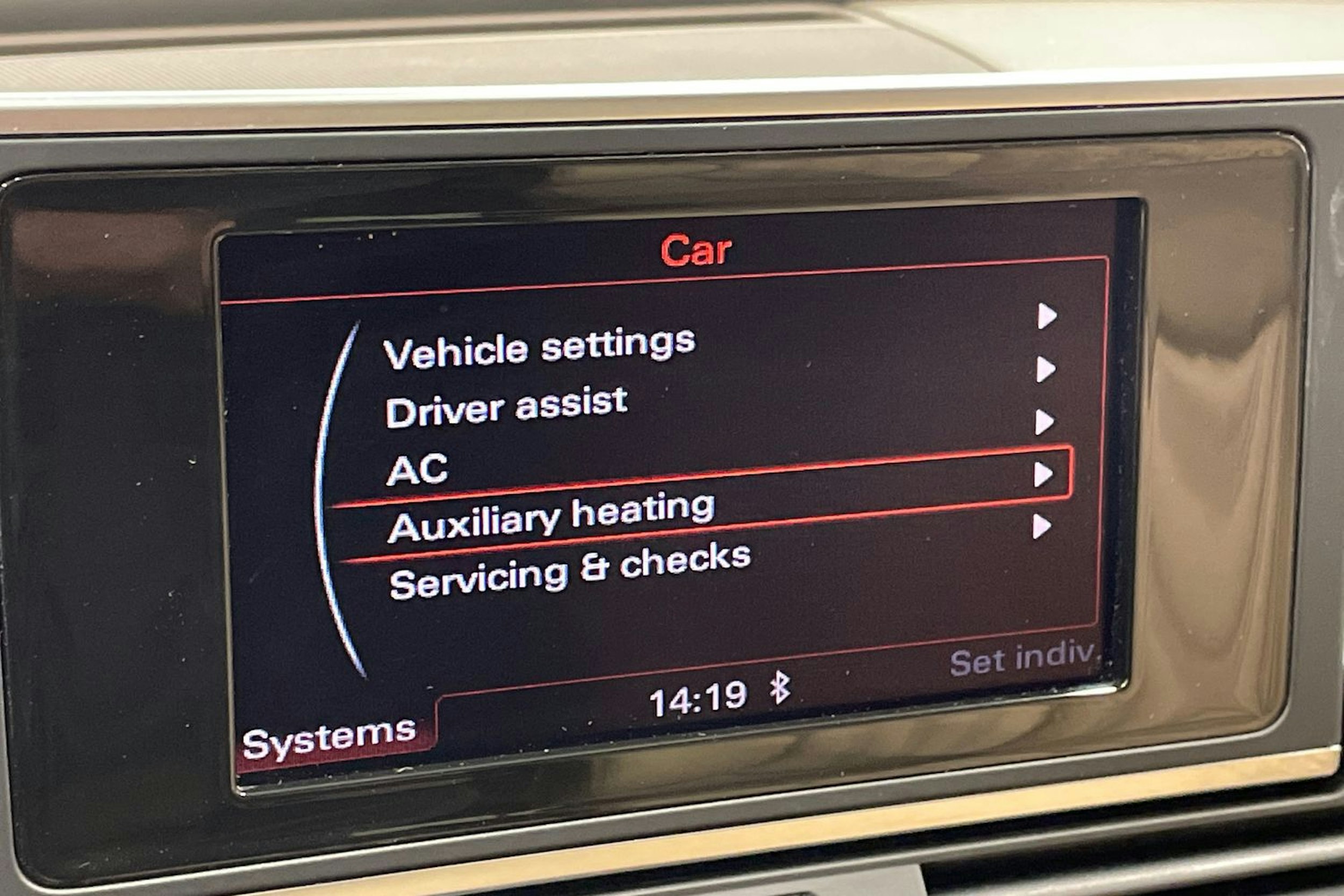 Harmaa Audi A6 2012 kuva 24.