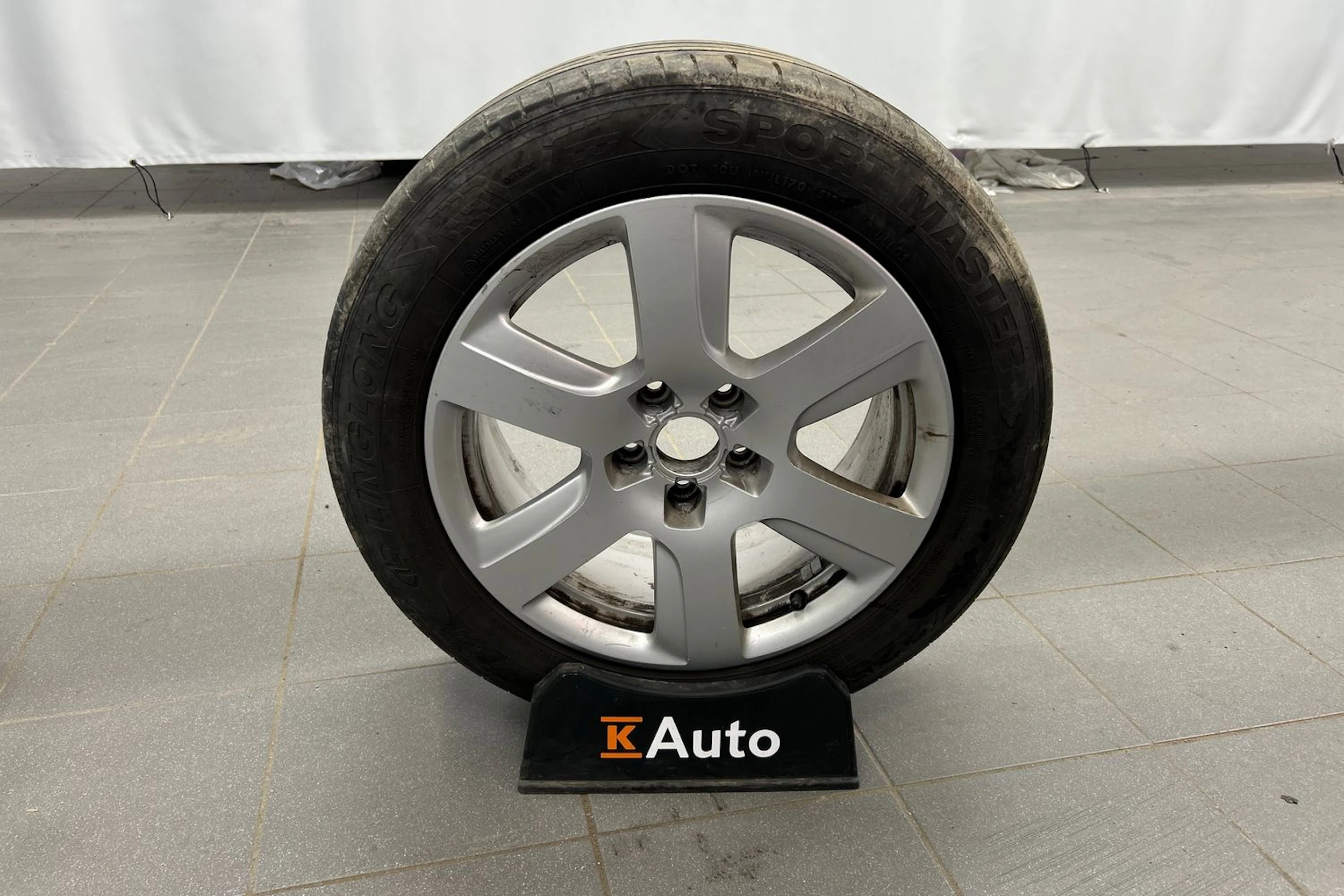 valkoinen Audi A6 2013 kuva 15.