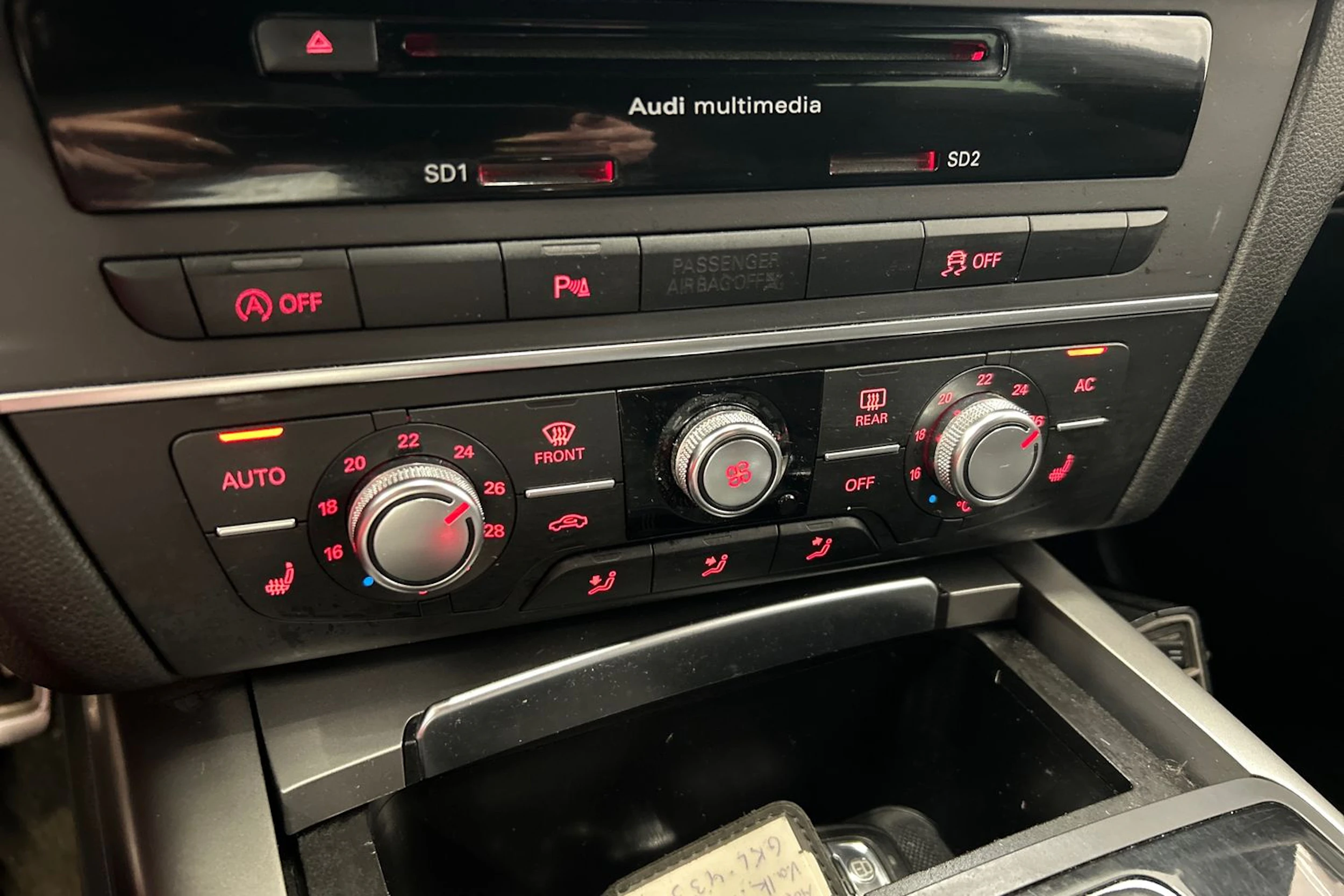 valkoinen Audi A6 2013 kuva 22.