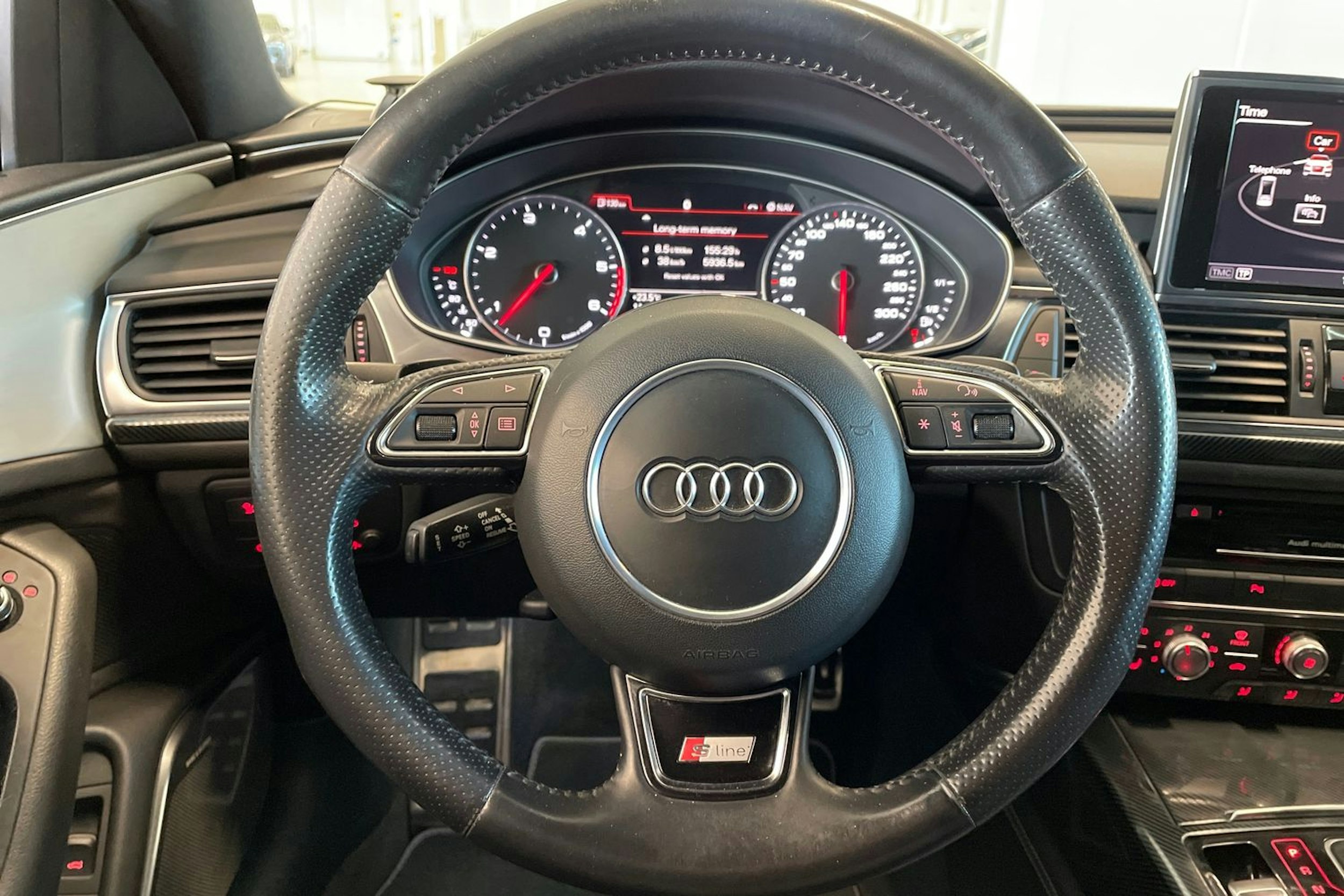 musta Audi A6 2013 kuva 15.