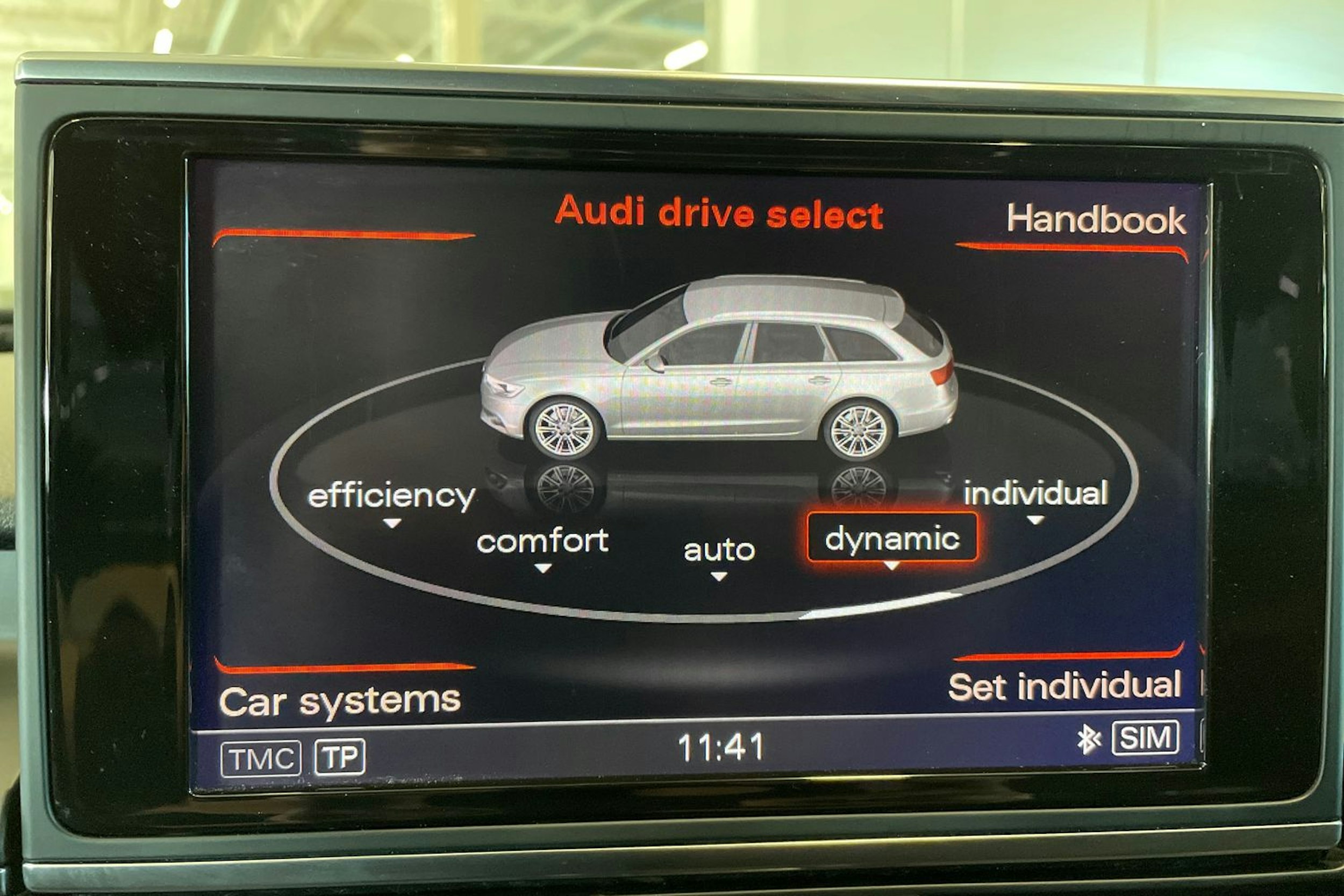 musta Audi A6 2013 kuva 23.
