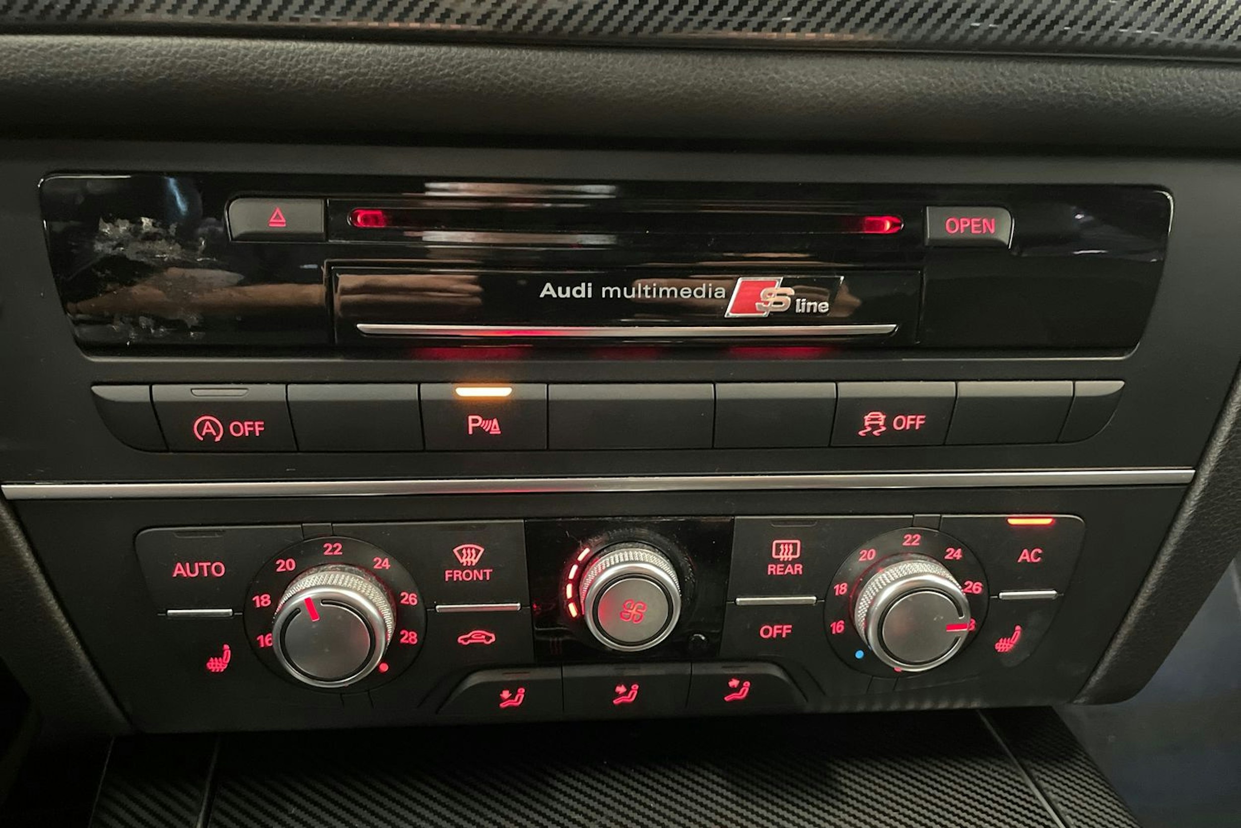musta Audi A6 2013 kuva 27.