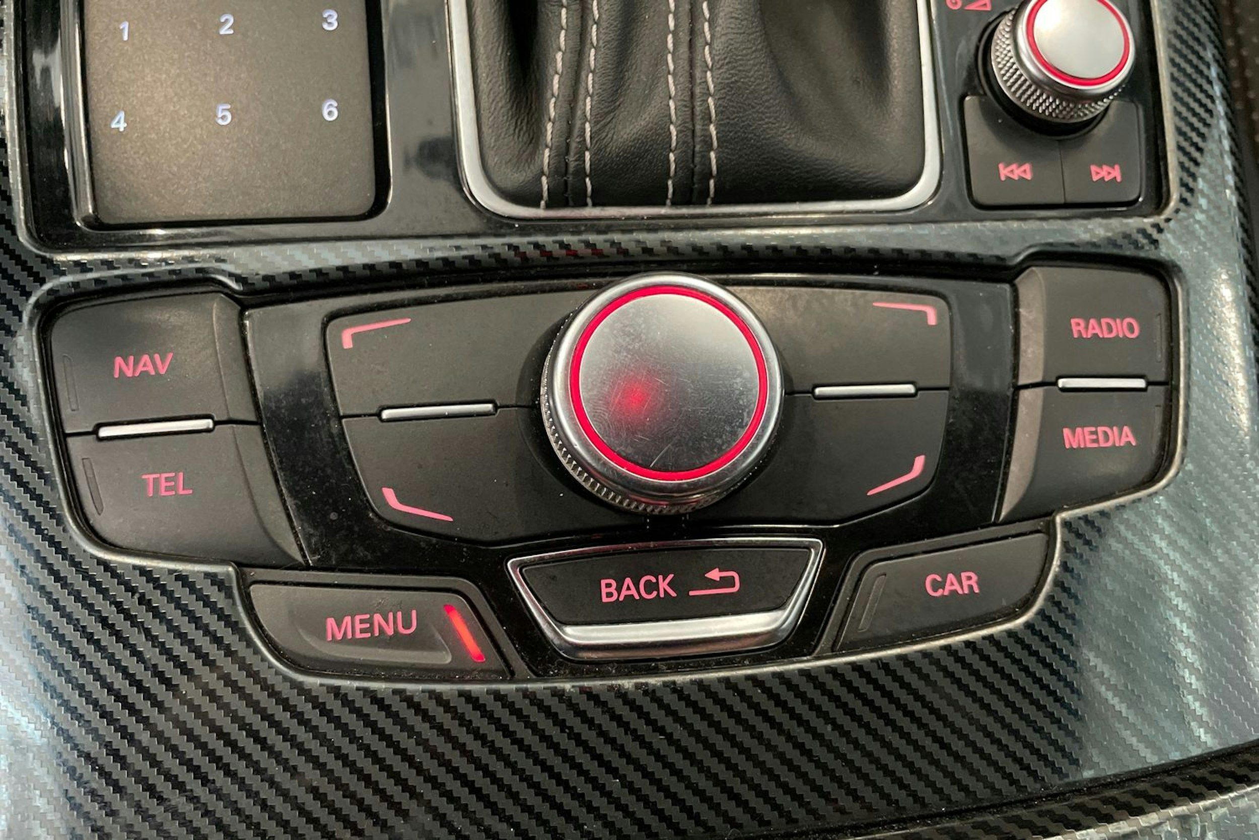 musta Audi A6 2013 kuva 29.