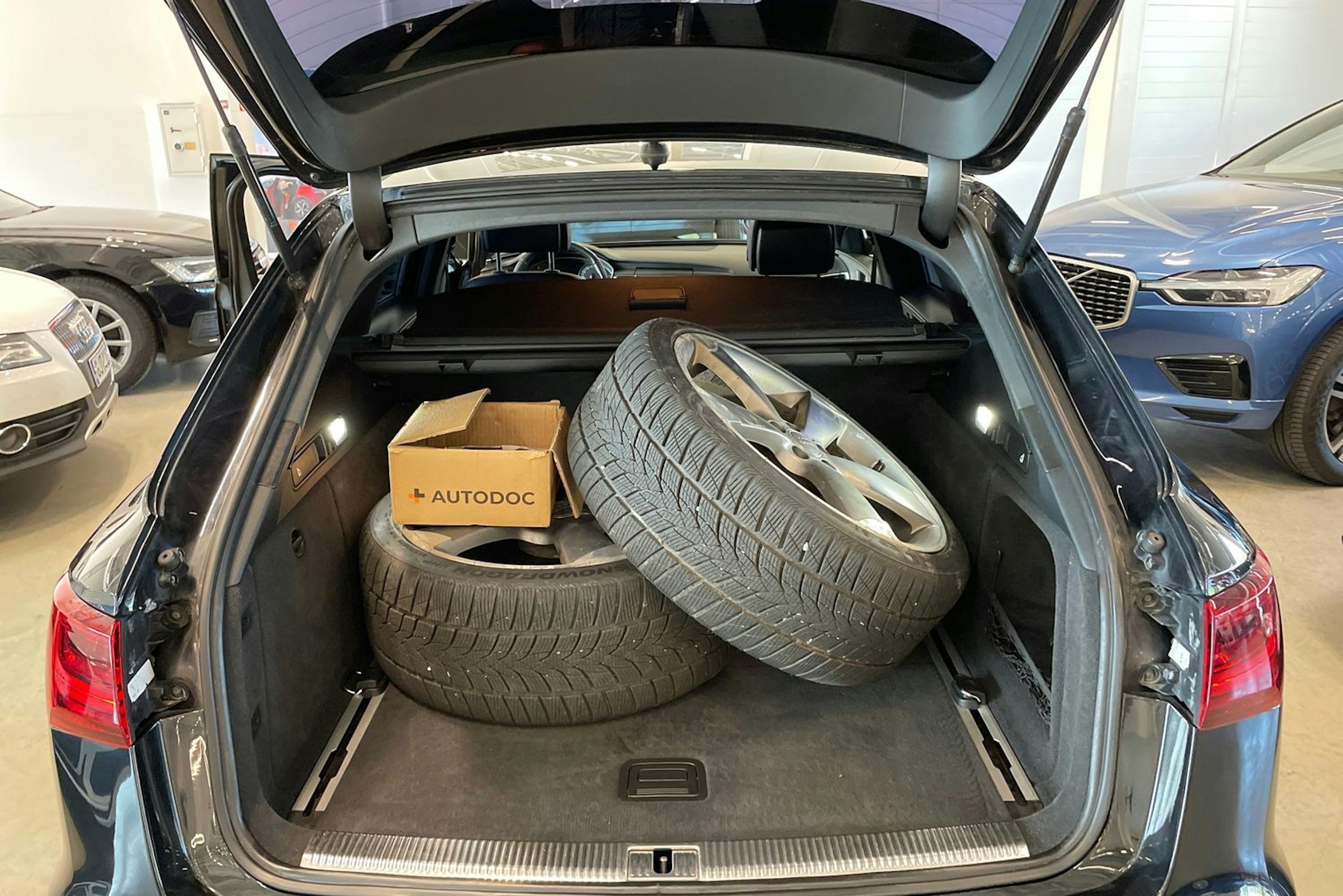 musta Audi A6 2013 kuva 36.