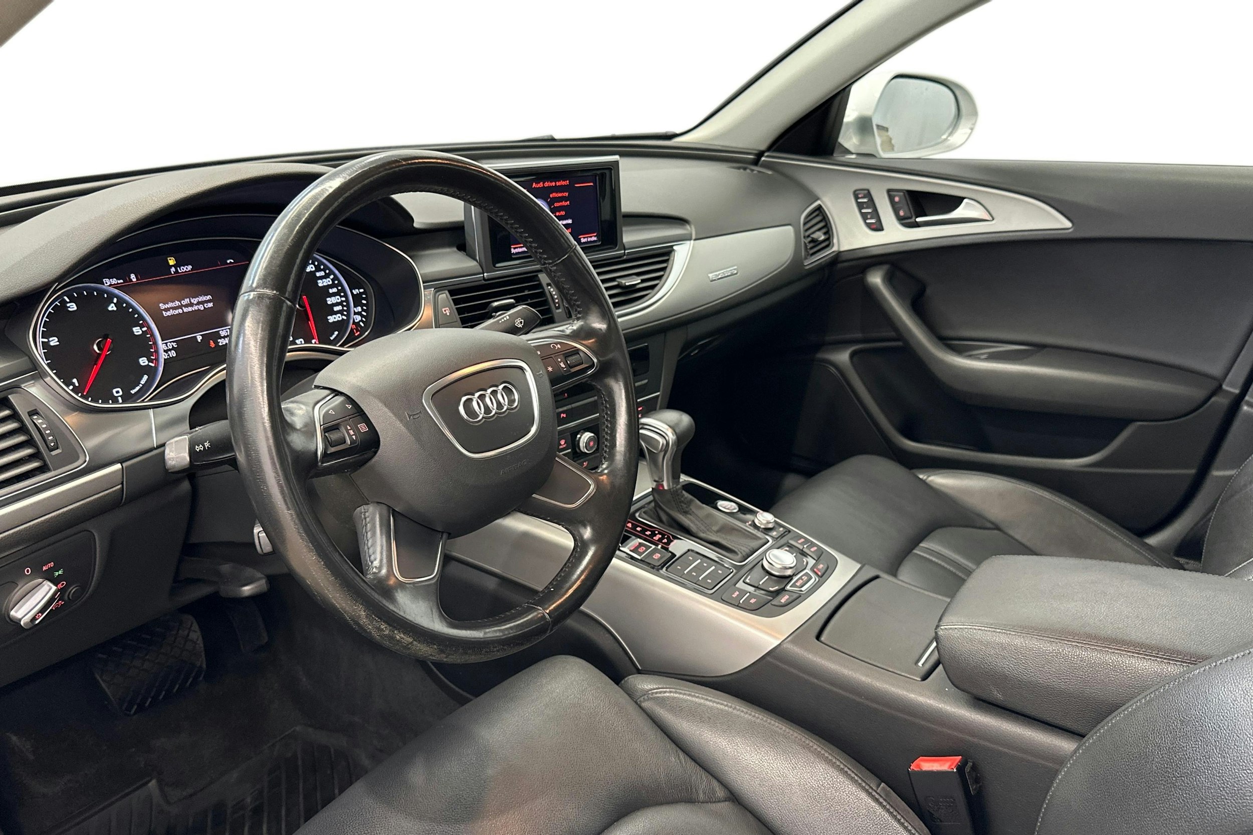 met. hopea Audi A6 2013 kuva 7.