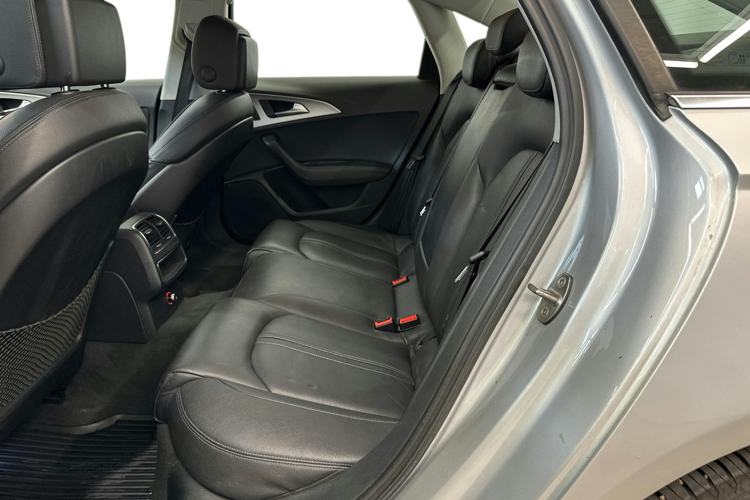 met. hopea Audi A6 2013 kuva 10.