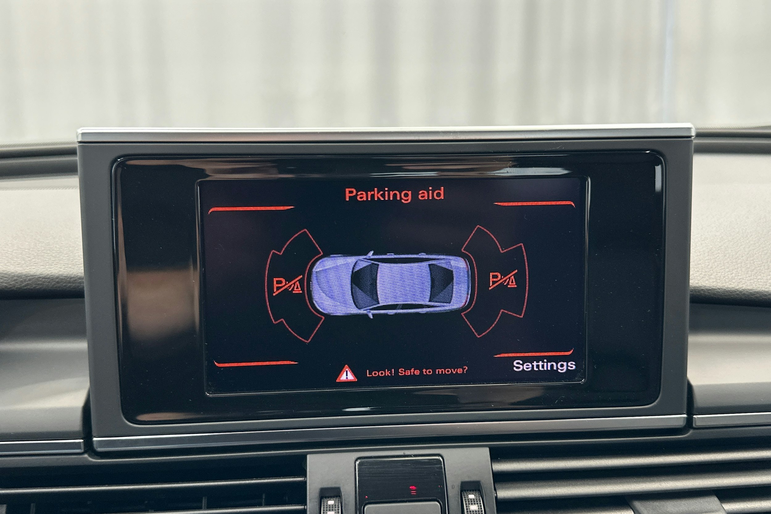met. hopea Audi A6 2013 kuva 22.
