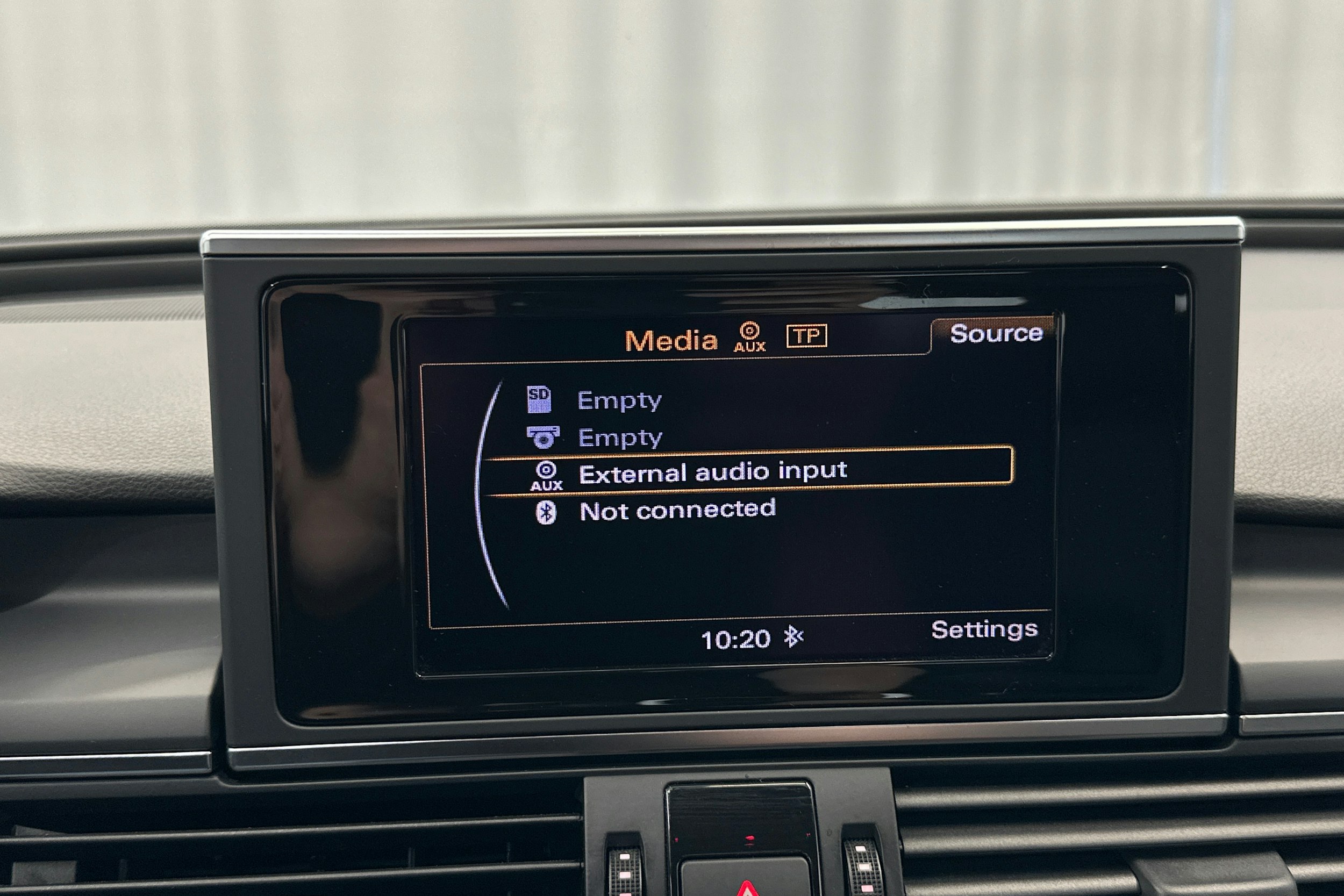 met. hopea Audi A6 2013 kuva 25.