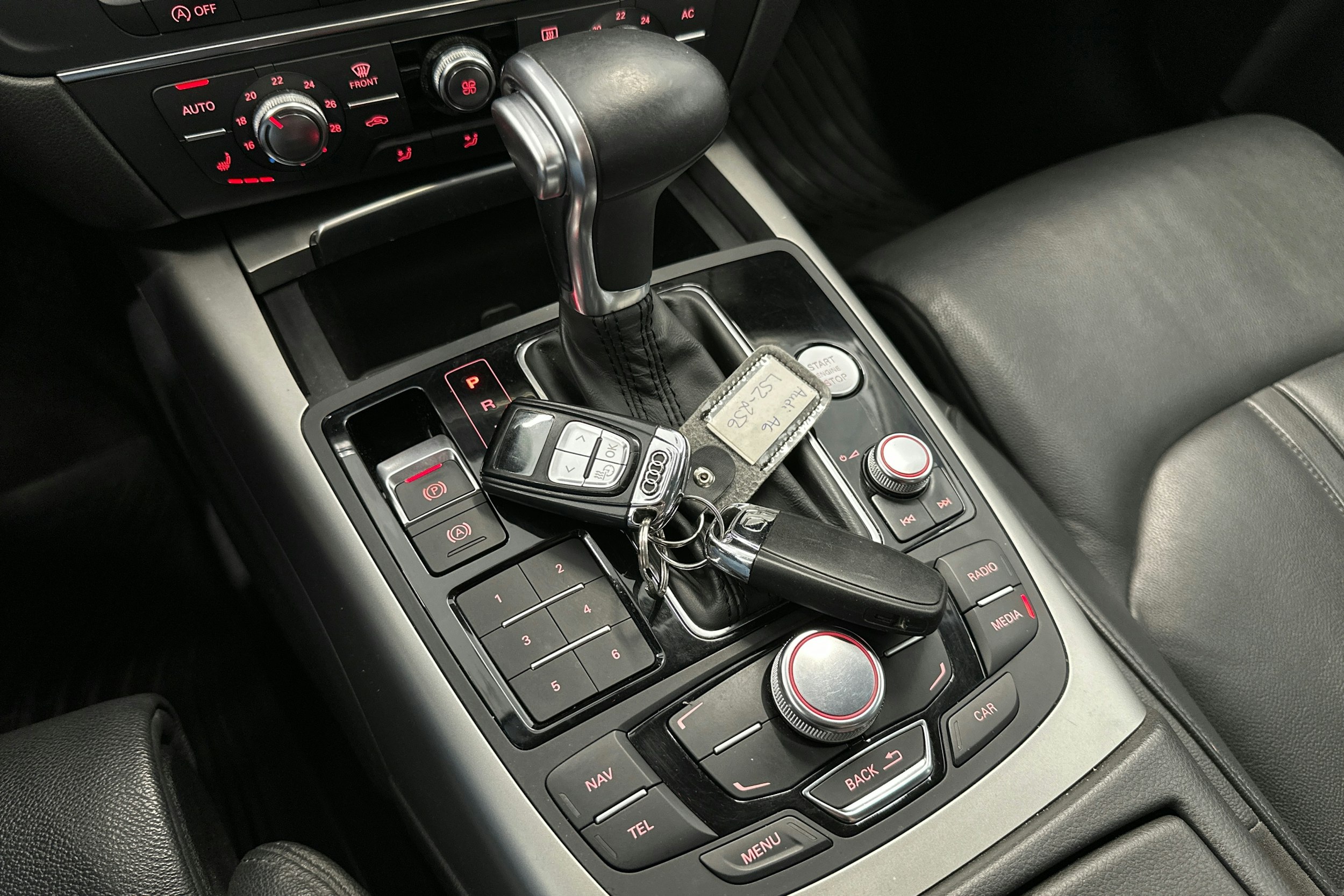met. hopea Audi A6 2013 kuva 27.