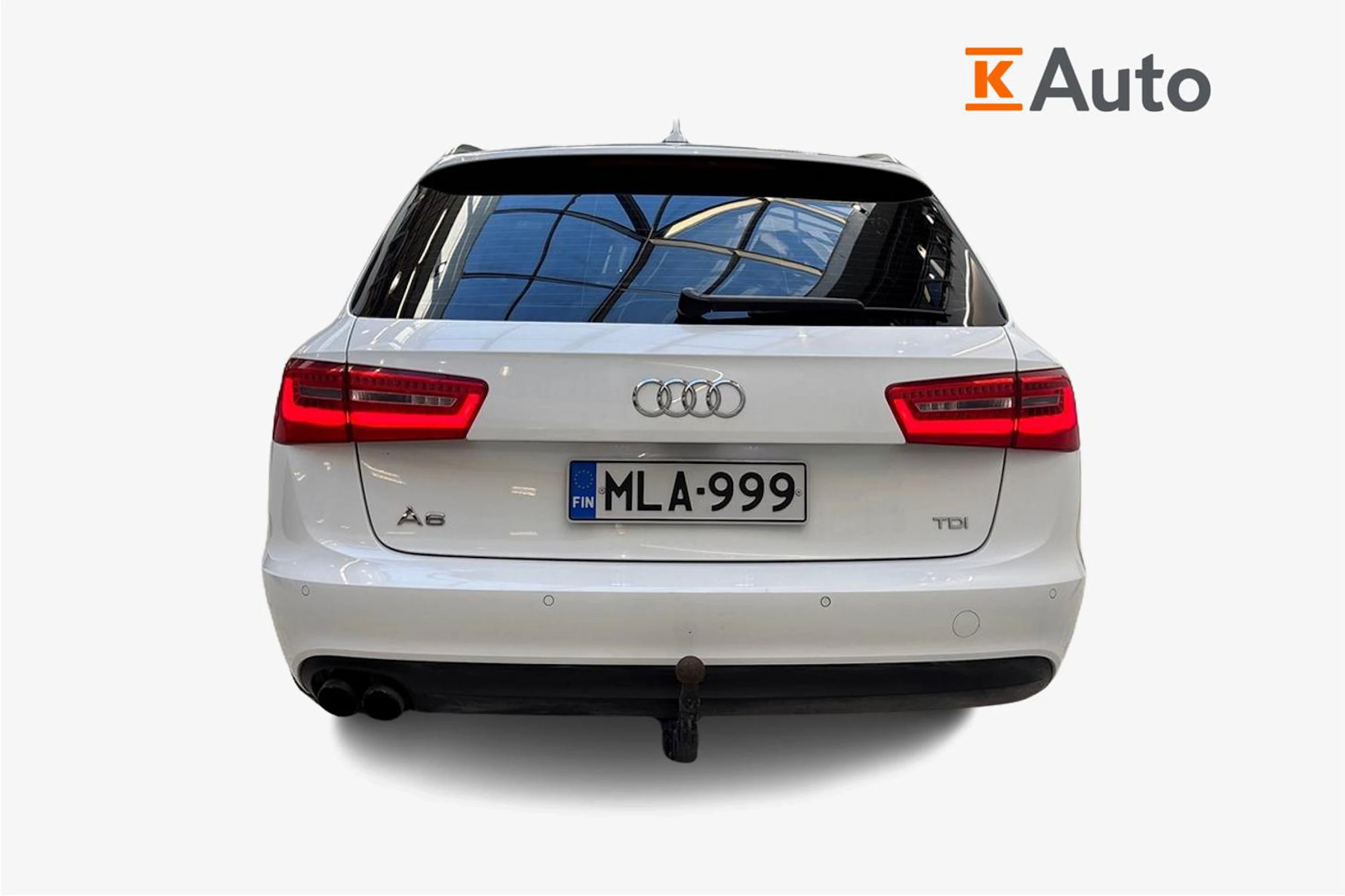 Valkoinen Audi A6 2013 kuva 3.