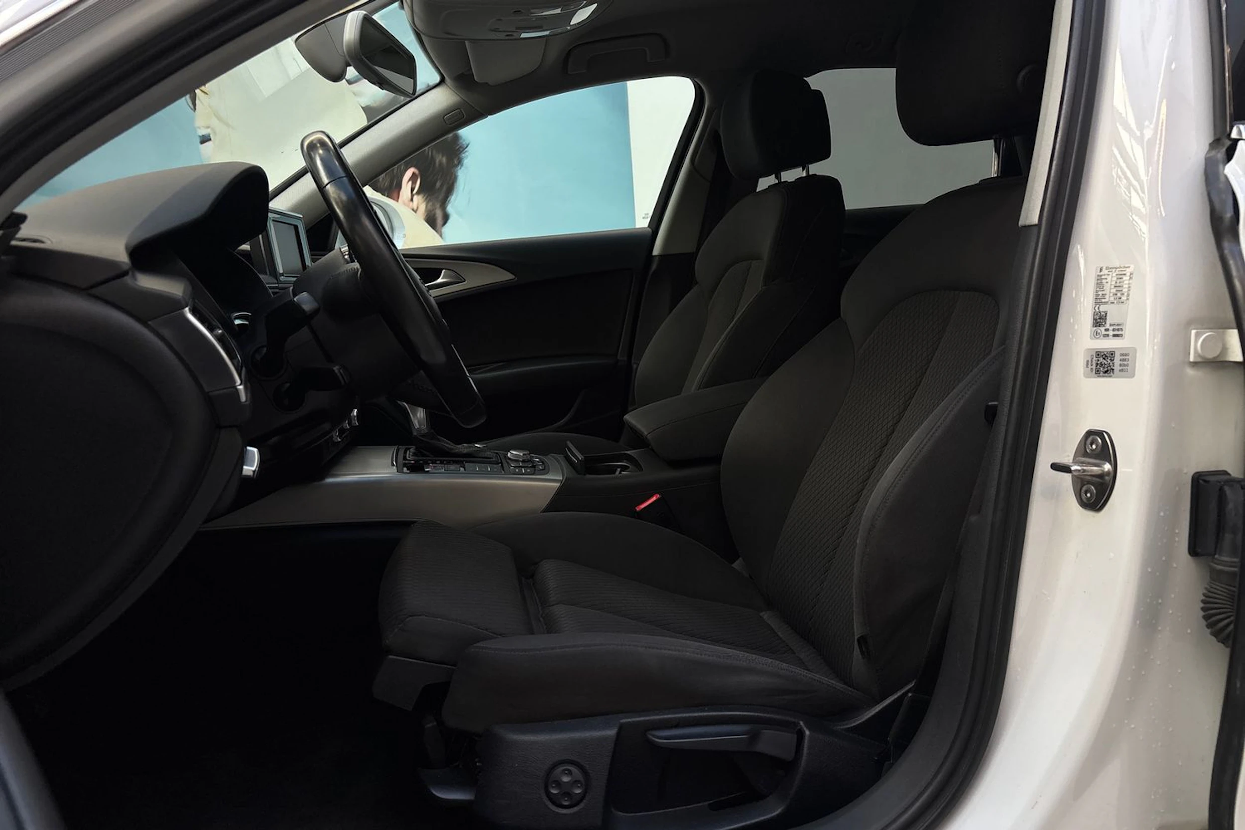 Valkoinen Audi A6 2013 kuva 11.