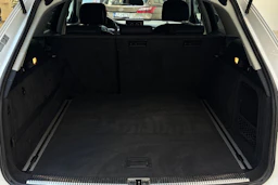 Valkoinen Audi A6 2013 kuva 26.