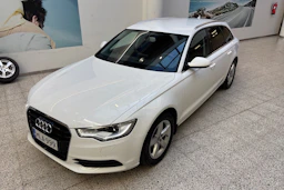 Valkoinen Audi A6 2013 kuva 29.