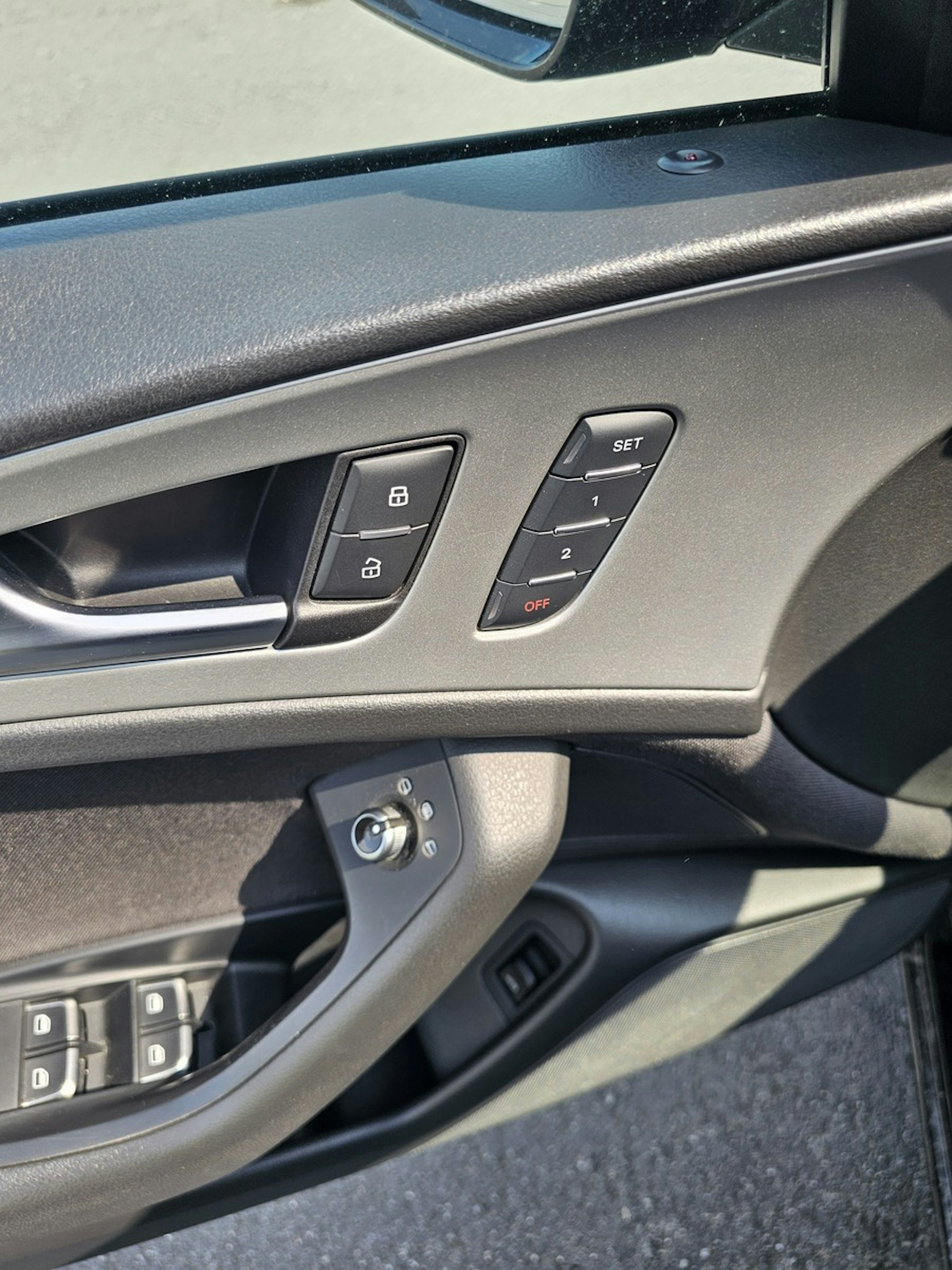 musta Audi A6 2013 kuva 13.