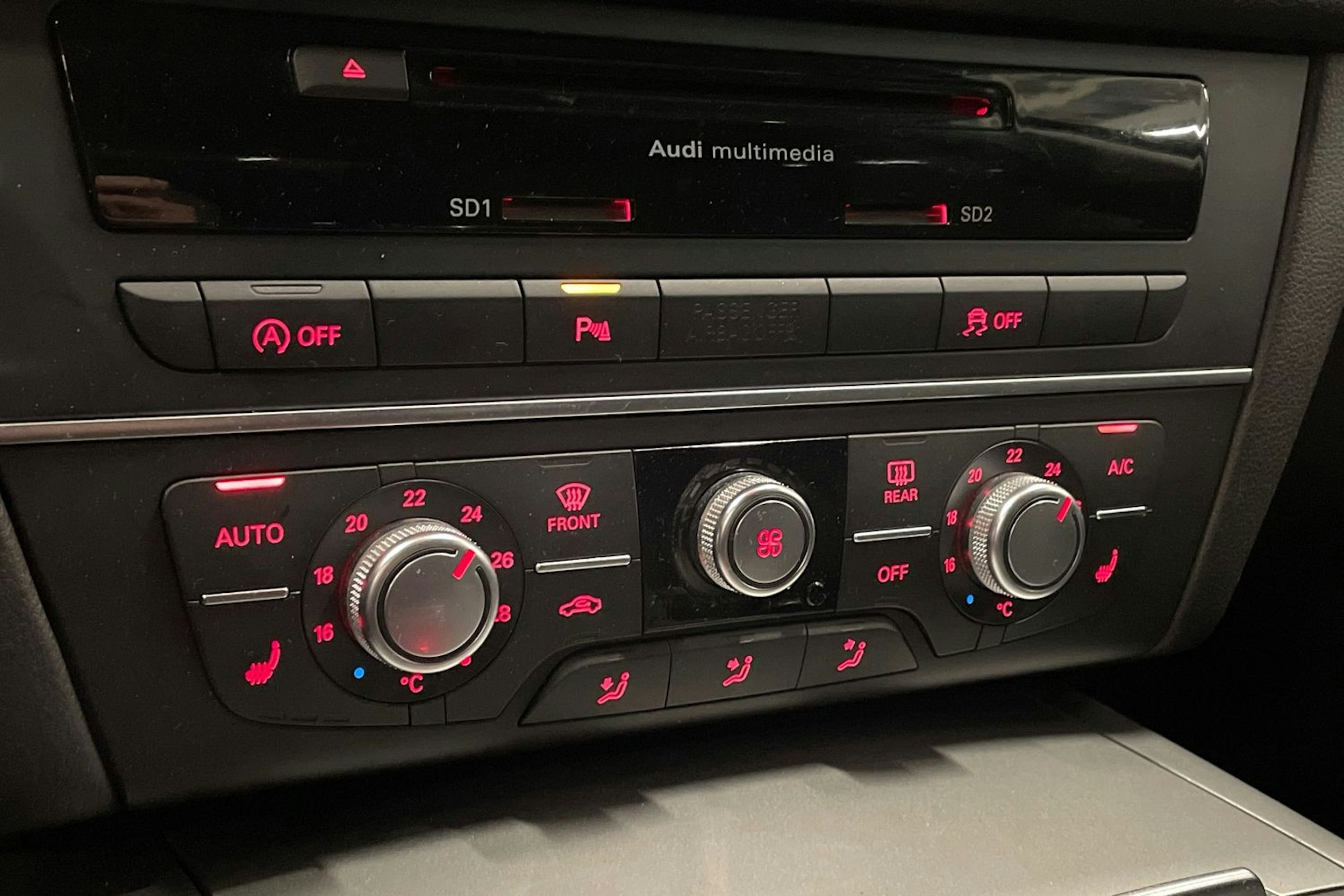 harmaa Audi A6 2013 kuva 26.