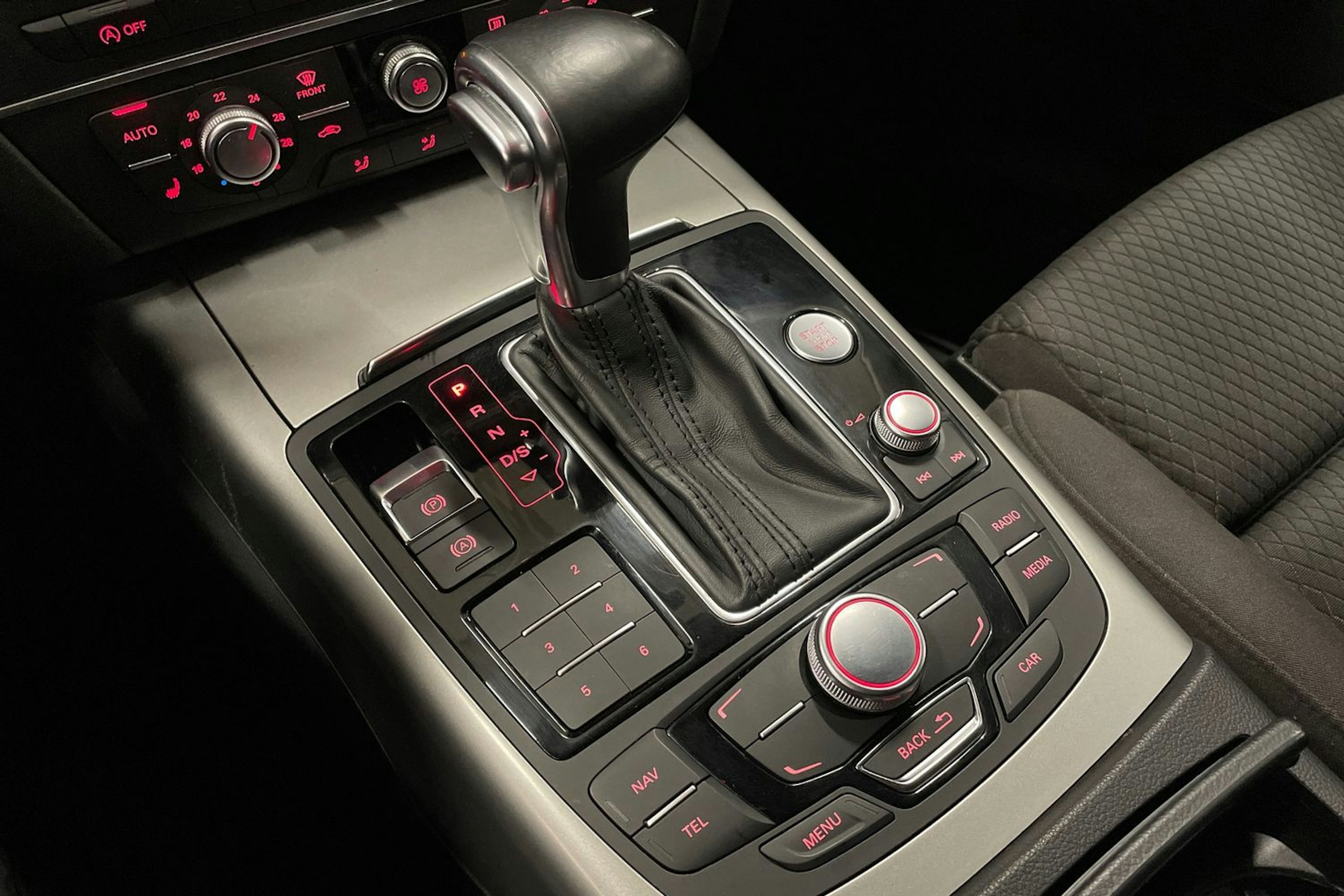 harmaa Audi A6 2013 kuva 27.