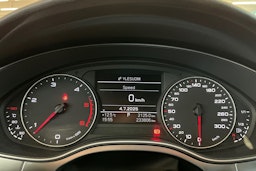 Sininen Audi A6 2014 kuva 16.