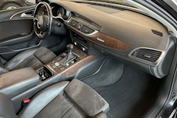 Sininen Audi A6 2014 kuva 24.