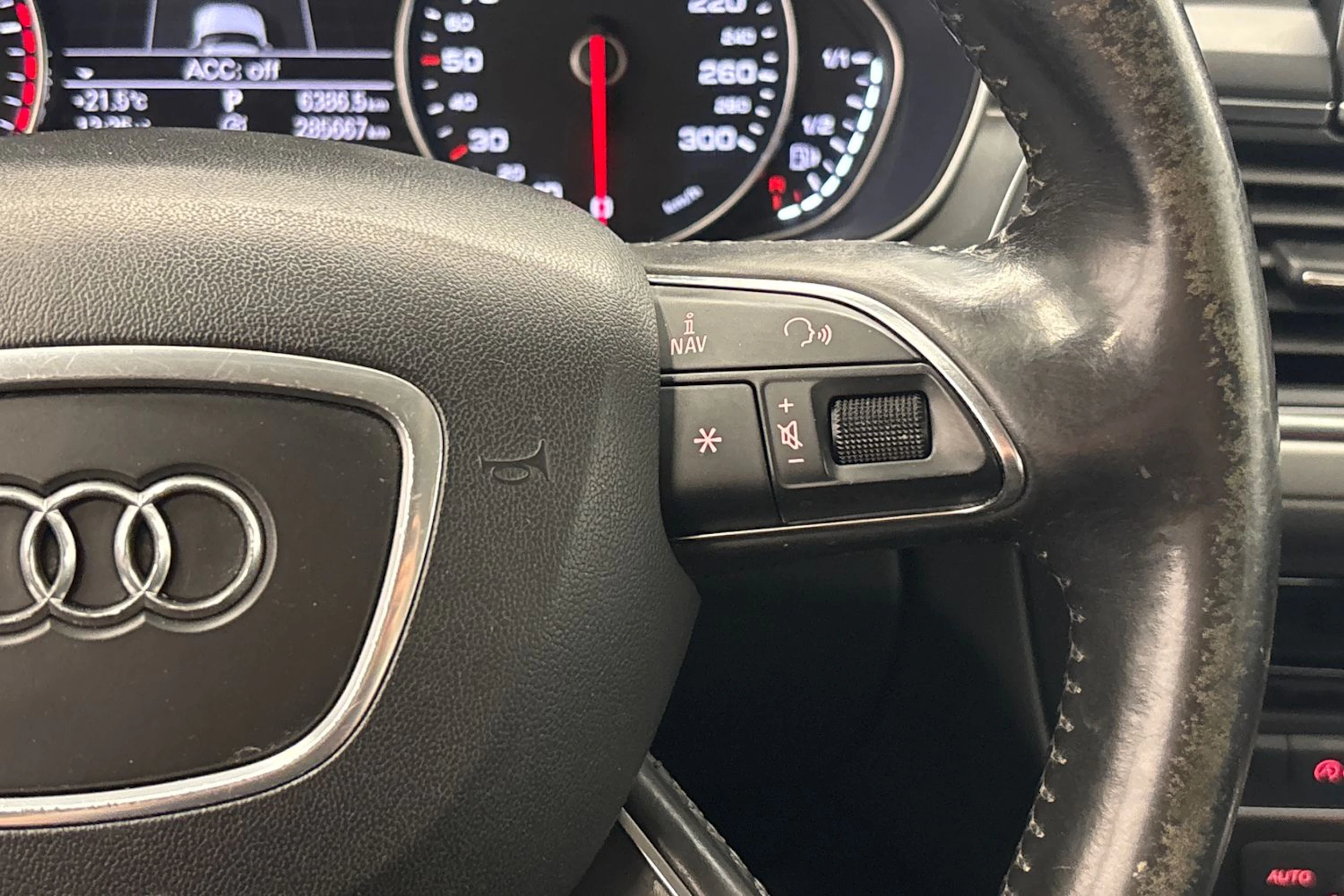 harmaa Audi A6 2014 kuva 12.