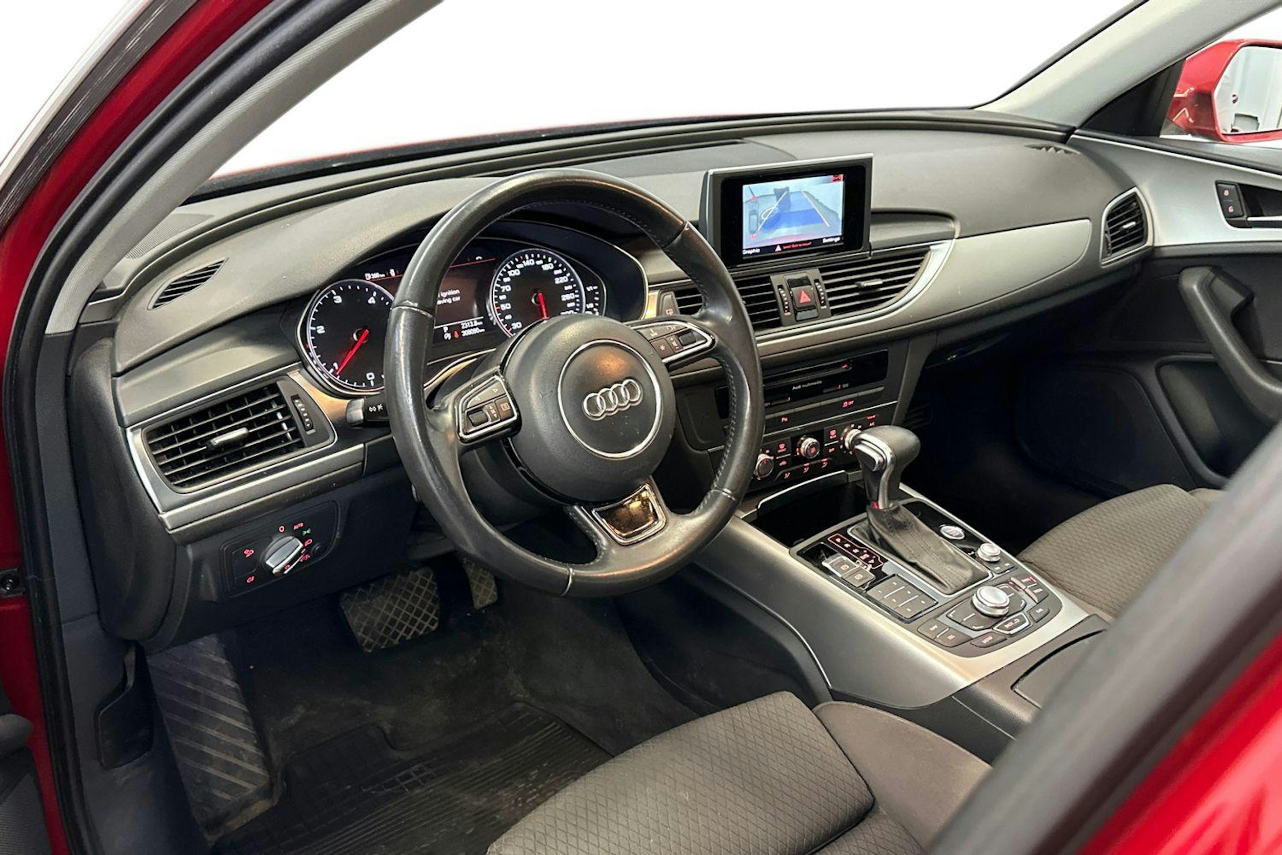 punainen Audi A6 2014 kuva 6.
