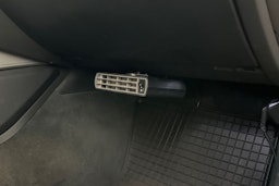 punainen Audi A6 2014 kuva 13.