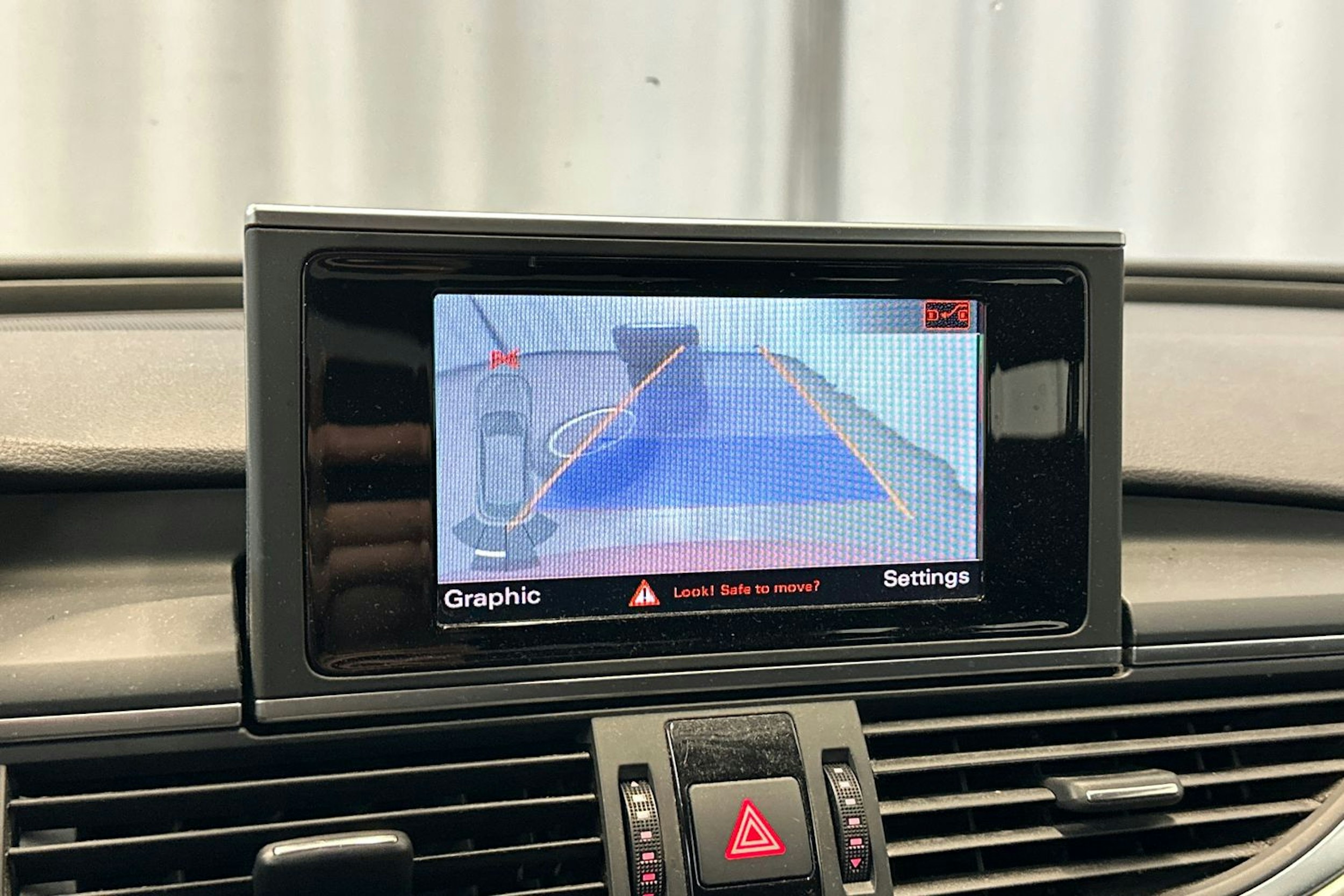 punainen Audi A6 2014 kuva 21.