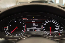 musta Audi A6 2014 kuva 13.